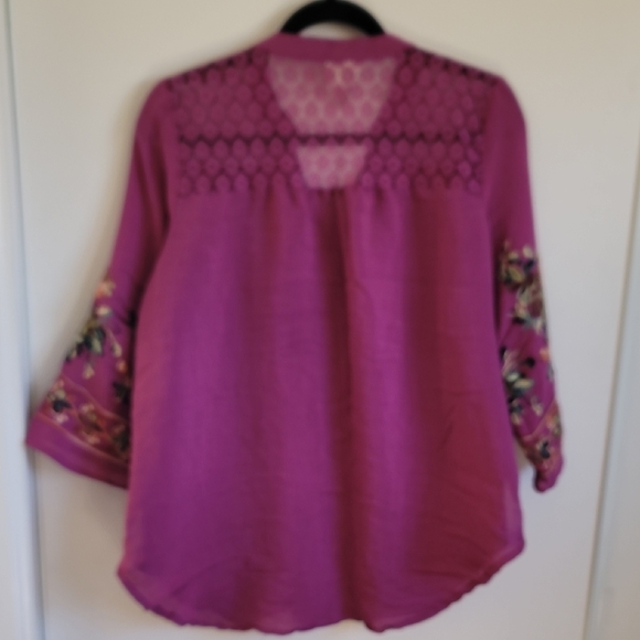 Fig and Flower Magenta Blouse with Embroidery - Picture 8 of 13